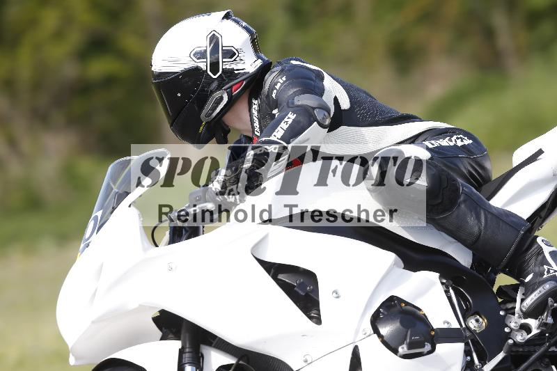 /Archiv-2025/09 22.04.2025 Cornu Master School ADR/rot-rouge/10